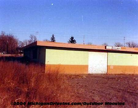 Starlite Drive-In Theatre - Starlite Snackbar 1987 Courtesy Outdoor Moovies (newer photo)